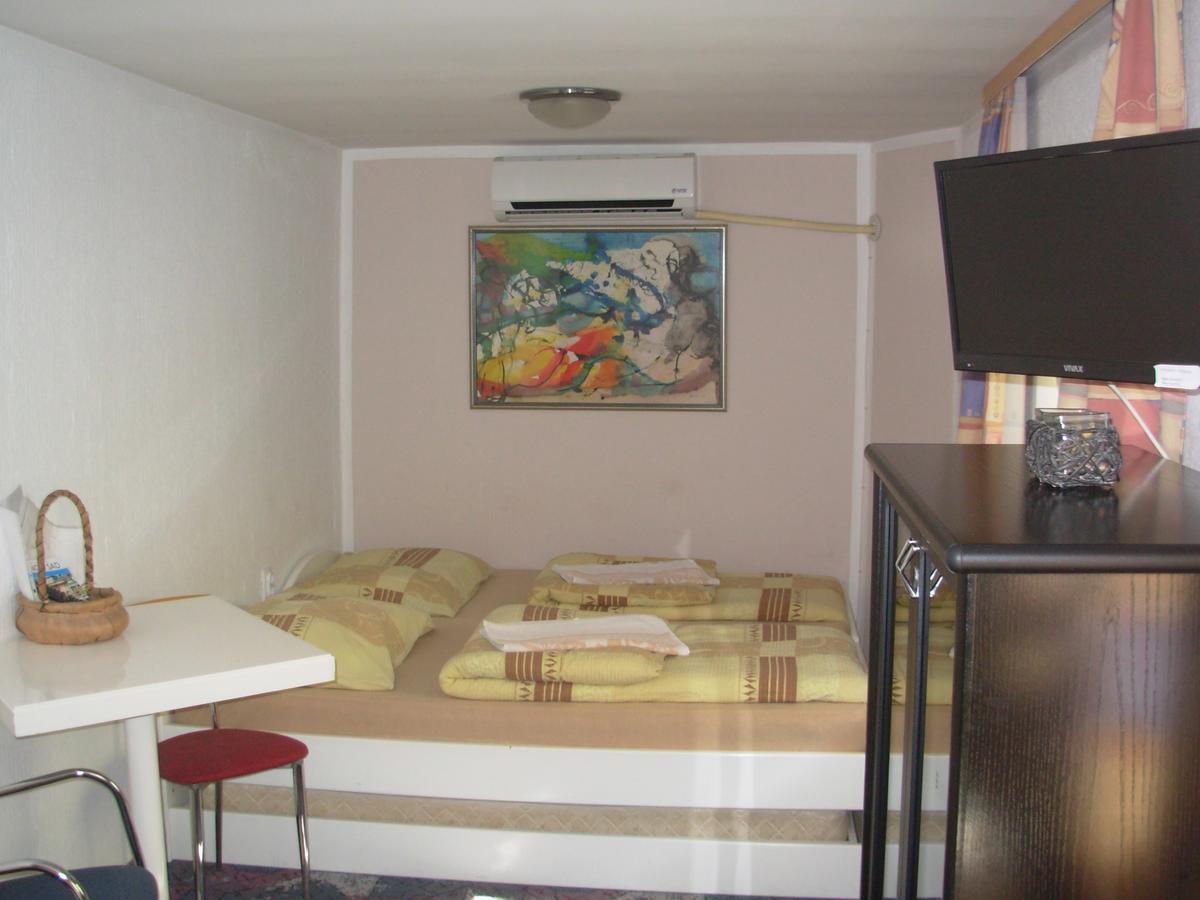 Hostel 021 Novi Sad Chambre photo